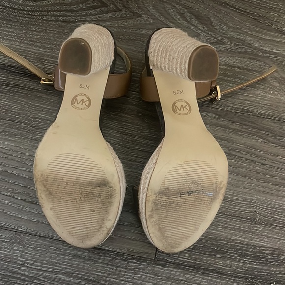 Michael kors chunky heel - Picture 3 of 3